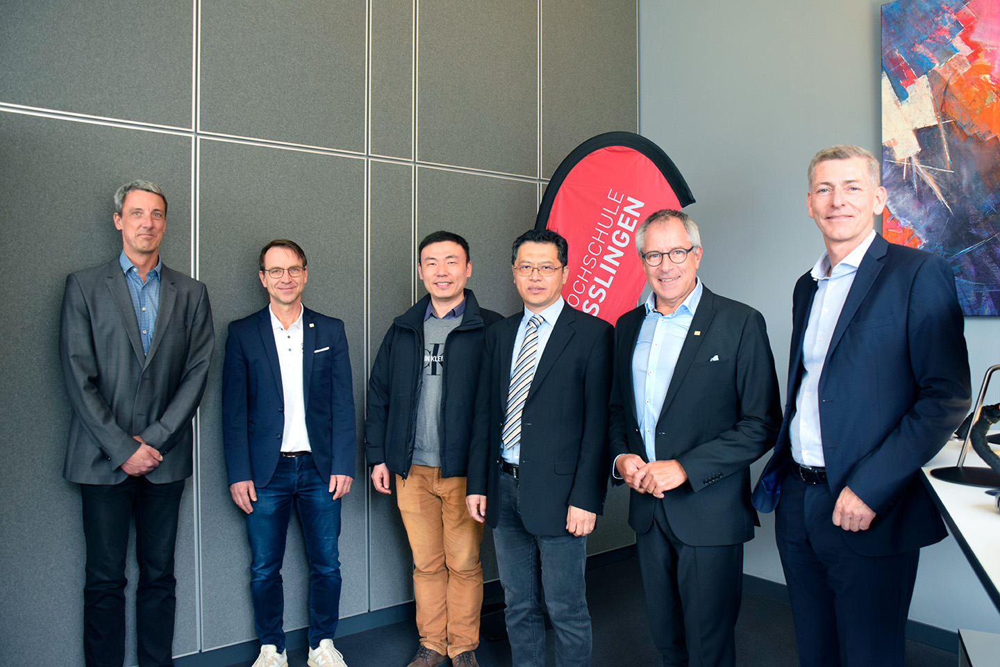 Chinesische Delegation und Gastgeber an der Hochschule Esslingen